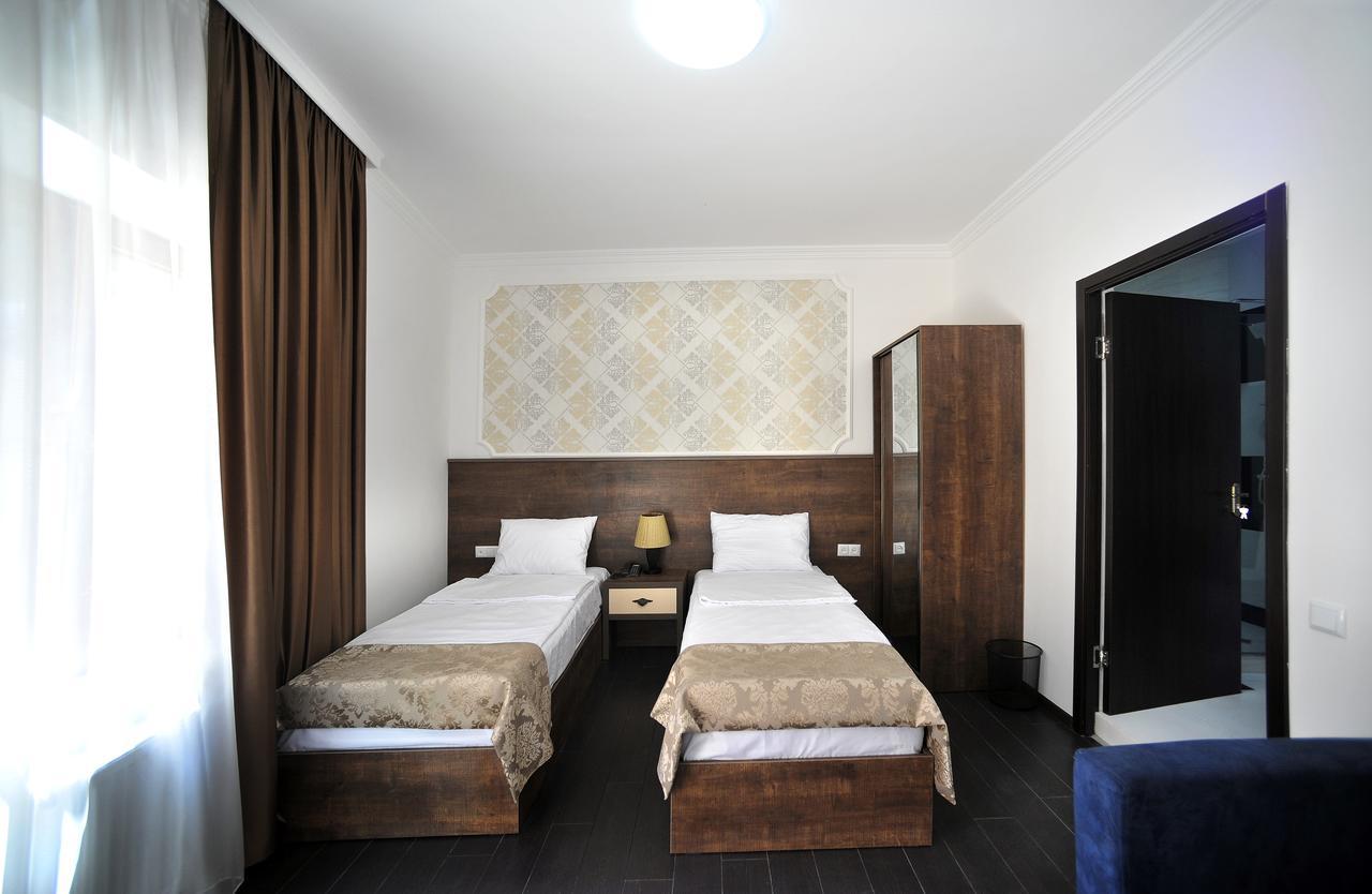 Rk City Hotel Tbilissi Extérieur photo