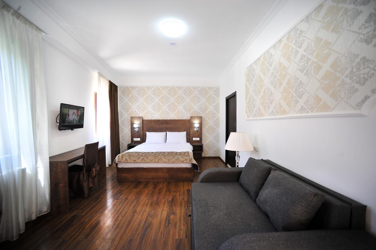 Rk City Hotel Tbilissi Extérieur photo