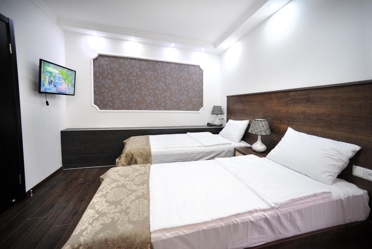Rk City Hotel Tbilissi Extérieur photo
